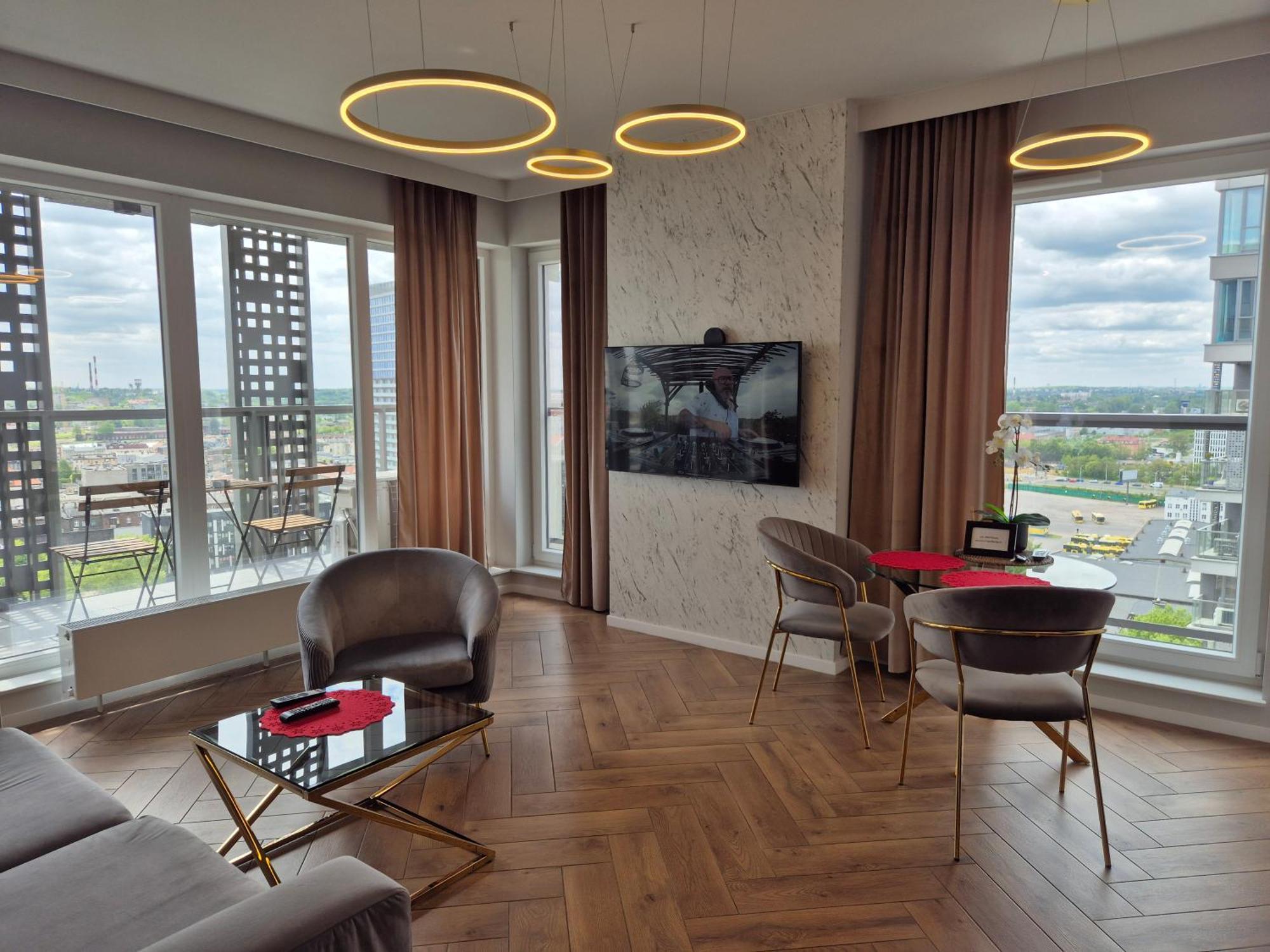 Pietro Sokolska 30 Towers: Luxury Apartments with City Views Katowice Exterior photo